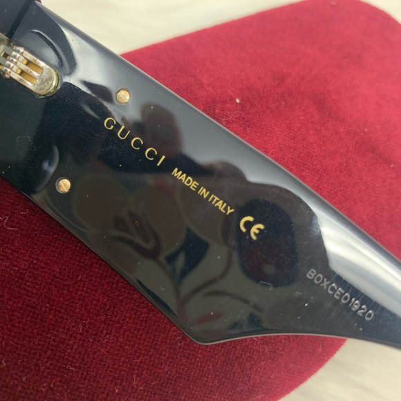 GUCCI Women’s luxury oversized sunglasses large GG Logo GG0956S - Picture 10 of 16